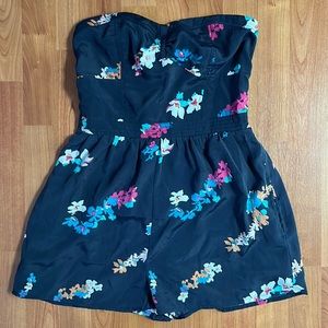 Floral strapless romper